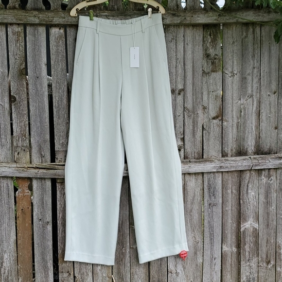 Vince Pants - Vince. Light green dress pant size M wide leg